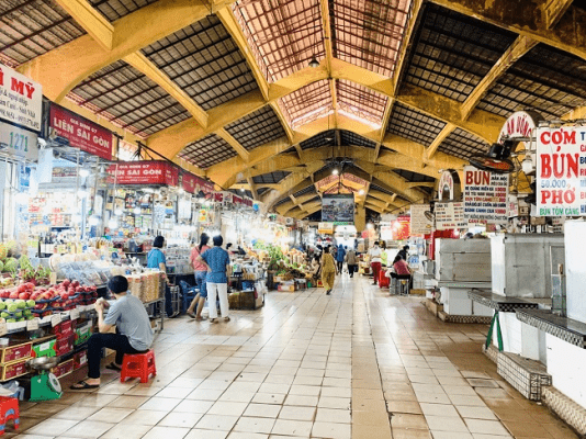 mua sắm tại chợ Bến Thành